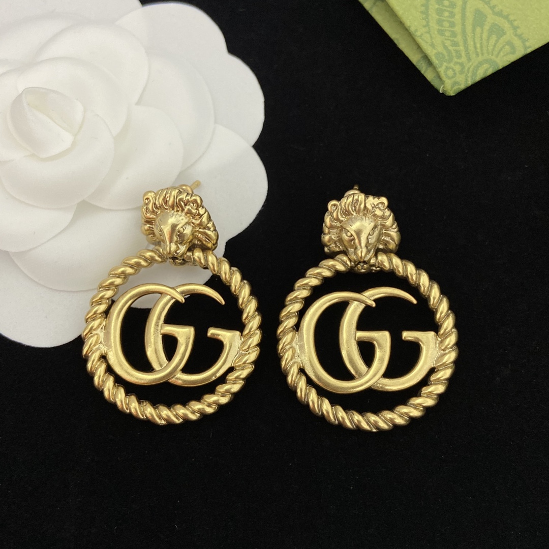 Earring
