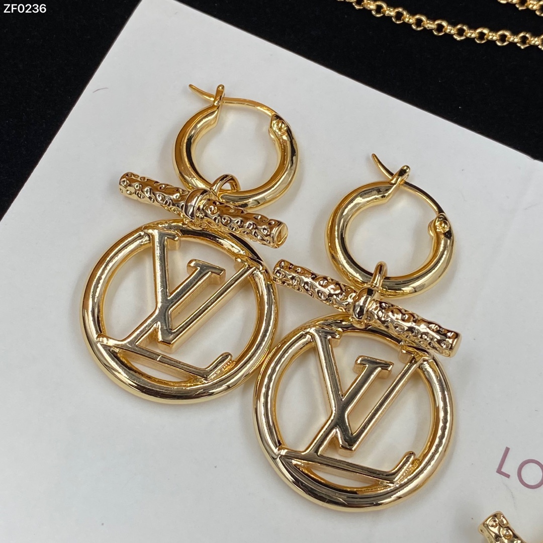 Earring