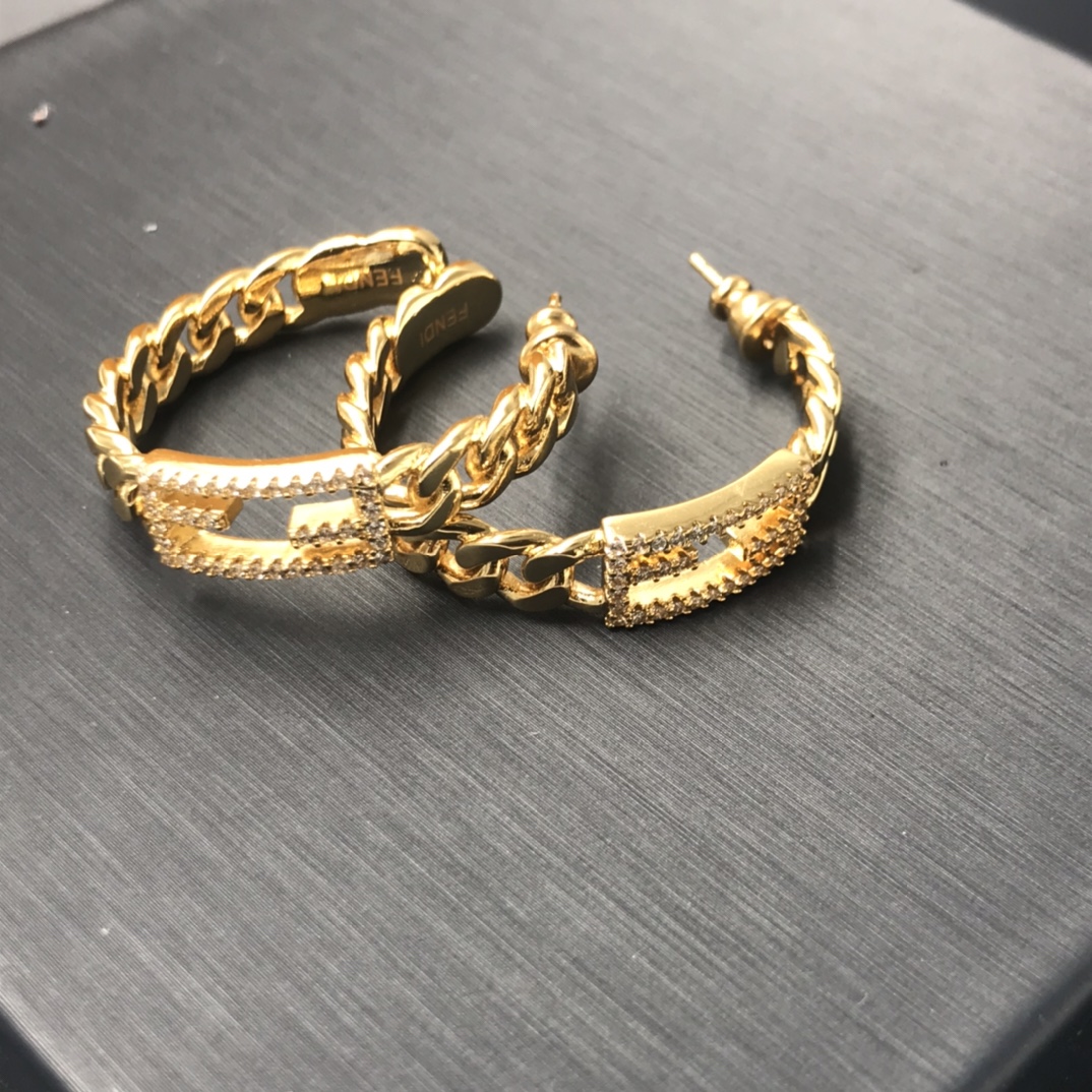 Earring