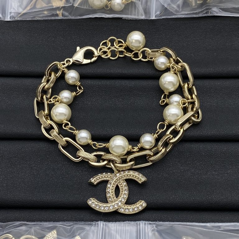 Bracelets & Bangles